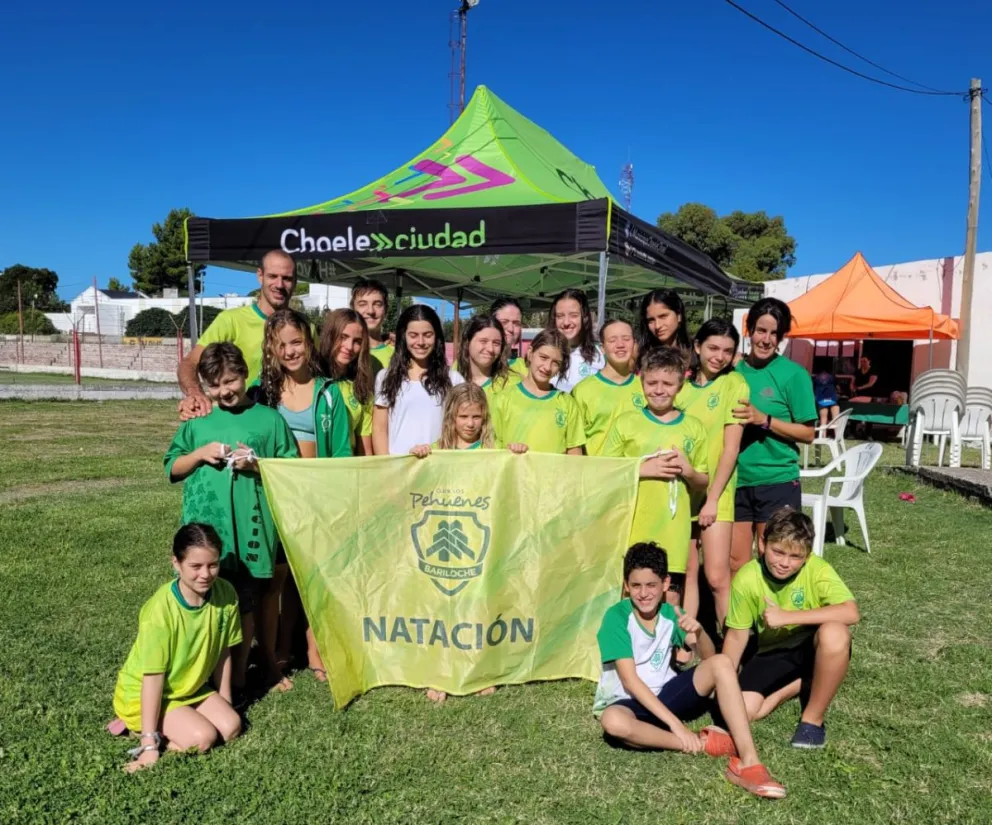 Varios podios para nadadores de Pehuenes en Choele Choel