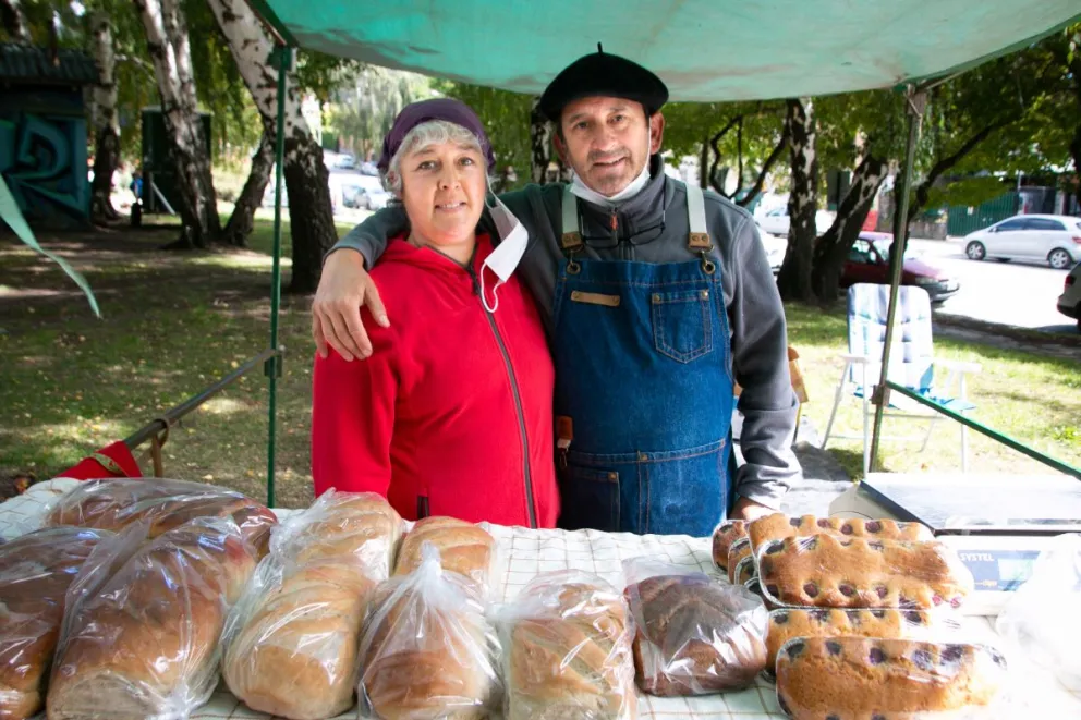 Pequeños emprendedores rurales le ponen el pecho a los problemas climáticos y a una mosca que no da tregua