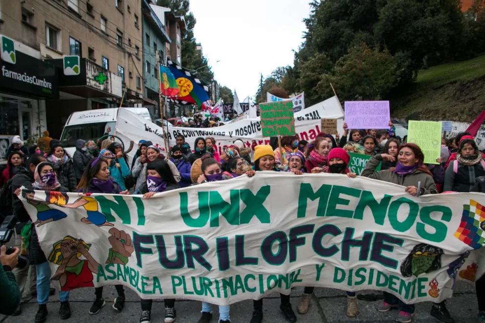 Este 8M las mujeres de Bariloche se movilizan y marchan