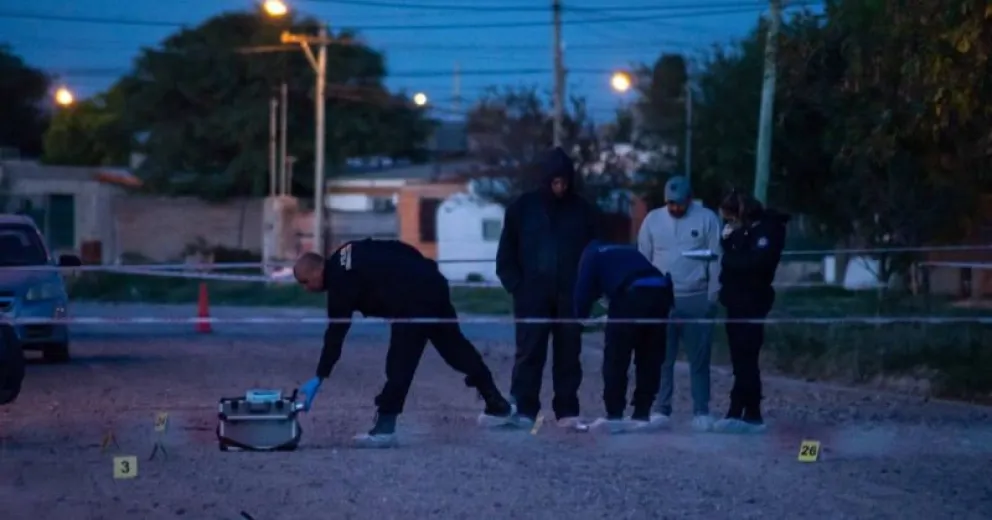 Hubo un intento de robo, intercambio de balas y heridos en Viedma