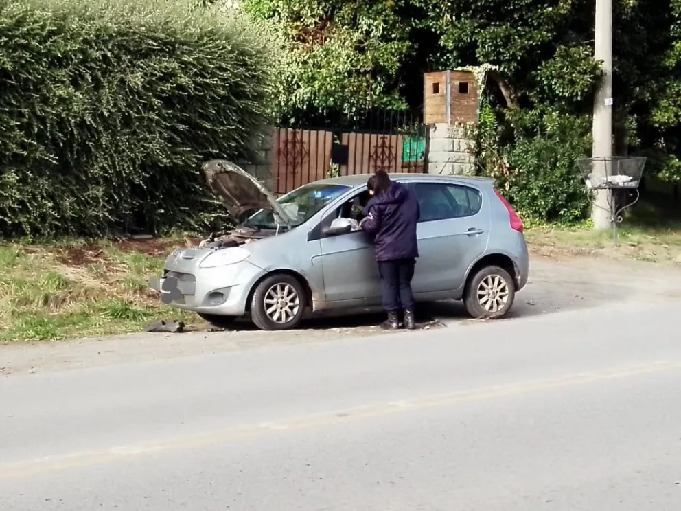 Increíble: Manejaba borracho a las ocho y media de la mañana y chocó un micro 