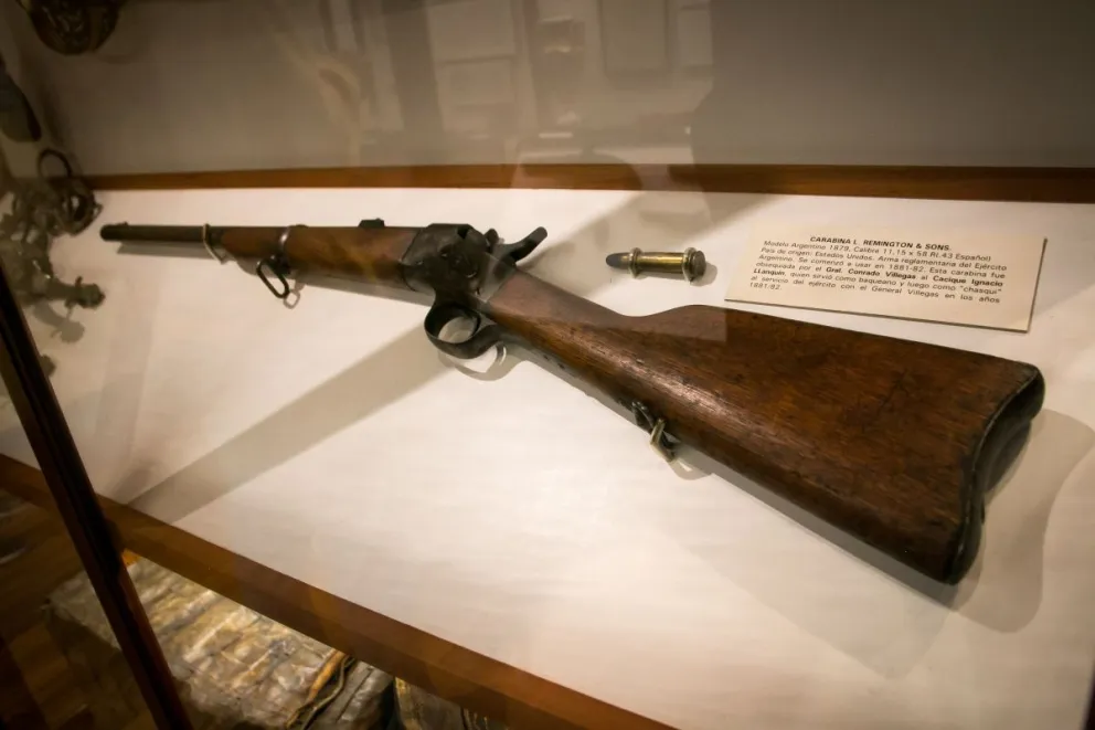 Se parece a un Remington el arma que asomó en un jardín de El Bolsón
