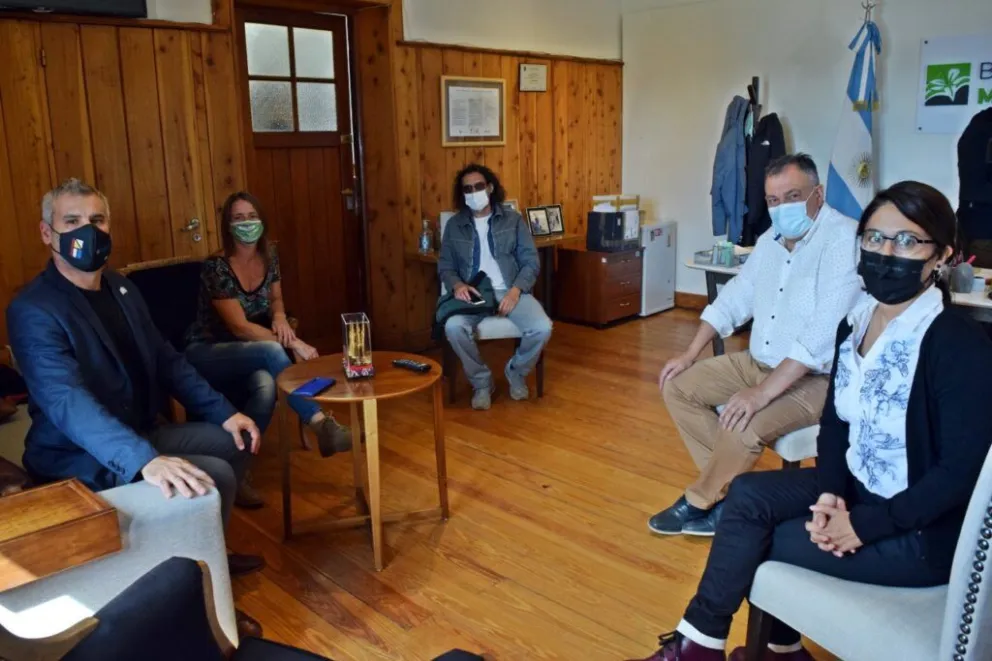 Siguen gestiones para que Bariloche tenga su sala teatral