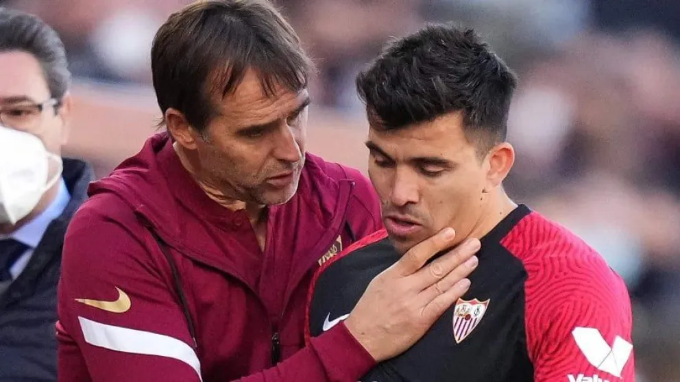 Alerta en la Selección: Marcos Acuña salió lesionado en la igualdad de Sevilla