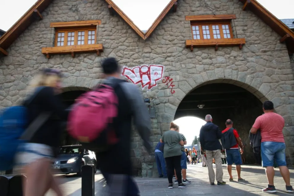 Fueron cuatro los identificados por las pintadas “VIP”