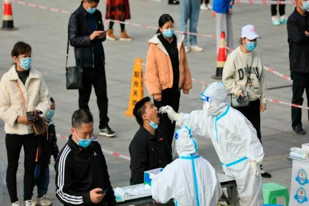 China aisló a 17 millones de personas por COVID-19 y se trata del peor brote de contagio en 2 años