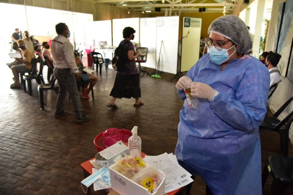 Covid-19 en Argentina: se registraron 71 fallecidos y 4.647 nuevos contagios