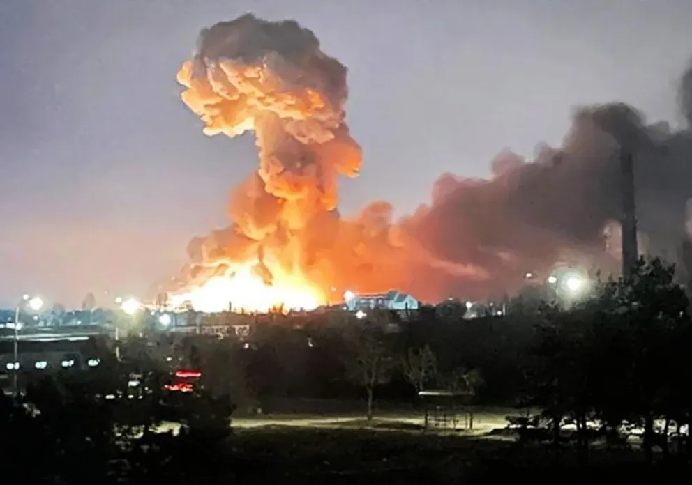 Kiev bombardeada por los rusos impone nuevo toque de queda