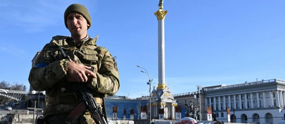 “Nunca me imaginé que iba a estar en mi ciudad con una pistola en la mano”: el extenista ucraniano que se sumó al ejército 