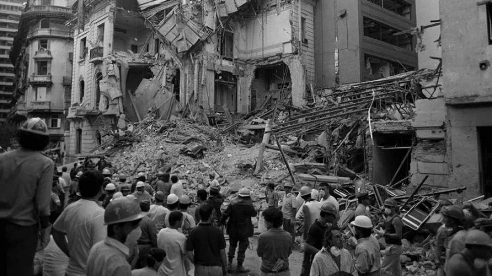 Se cumplen 30 años del atentado a la Embajada de Israel en Argentina: cómo será el acto central