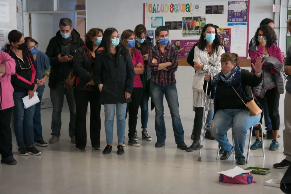 Paro y movilización de personal de Salud Pública