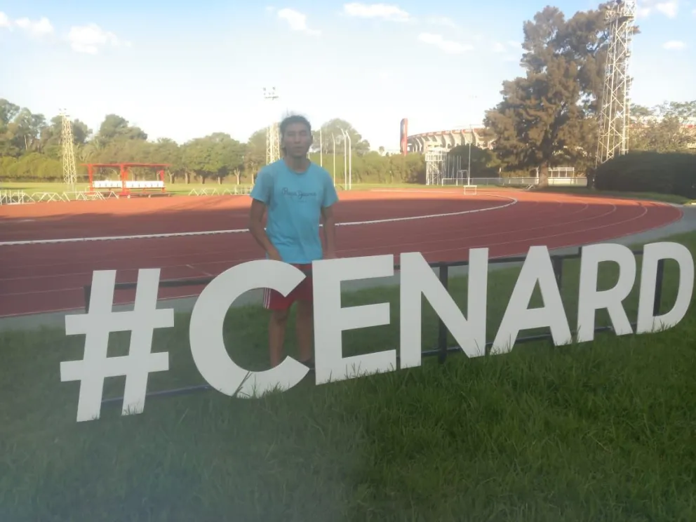 El barilochense Miguel Tapia nuevamente convocado a una concentración de atletismo adaptado en el CeNARD
