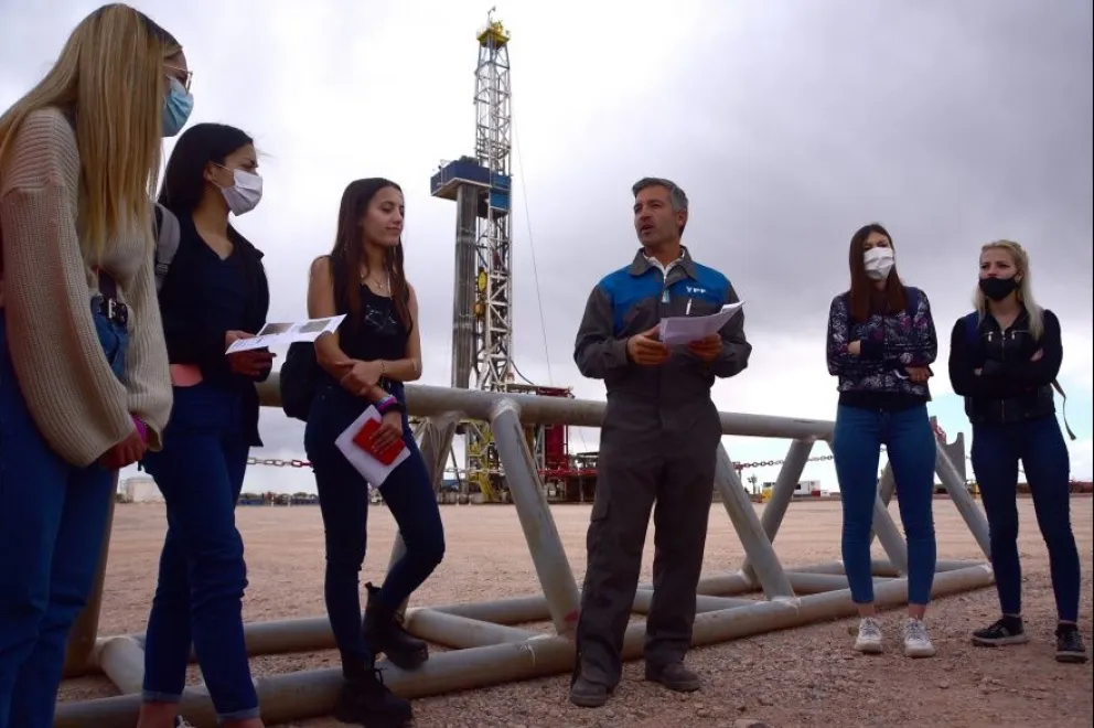 Becas YPF hasta $30.000: quién puede anotarse y cómo hacerlo