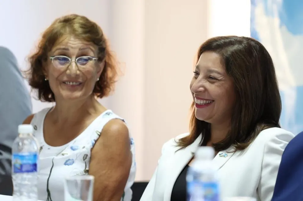 La gobernadora Carreras apuesta a un acuerdo con el sector docente de la provincia