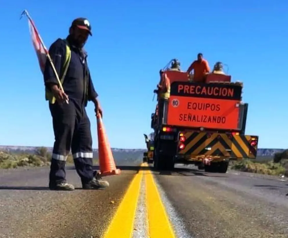 Vialidad Nacional realizará tareas de señalamiento vertical y horizontal en la ruta 40