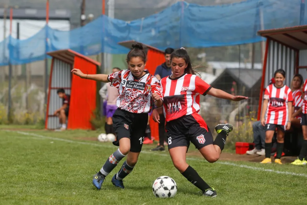 El fútbol femenino ingresa en la recta final