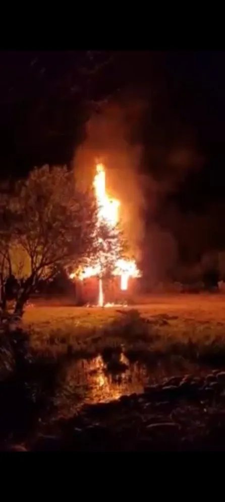 ATE Bolsón denuncia que el incendio de hoy a la madrugada fue intencional