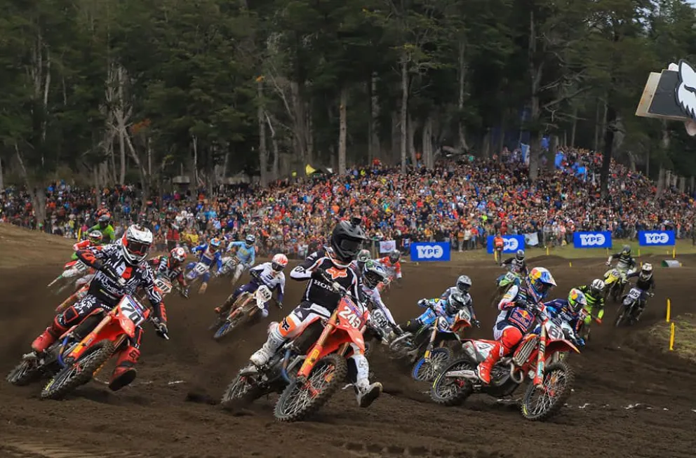 Gajser y Vialle festejaron en el MXGP Argentina que tuvo récord de espectadores 