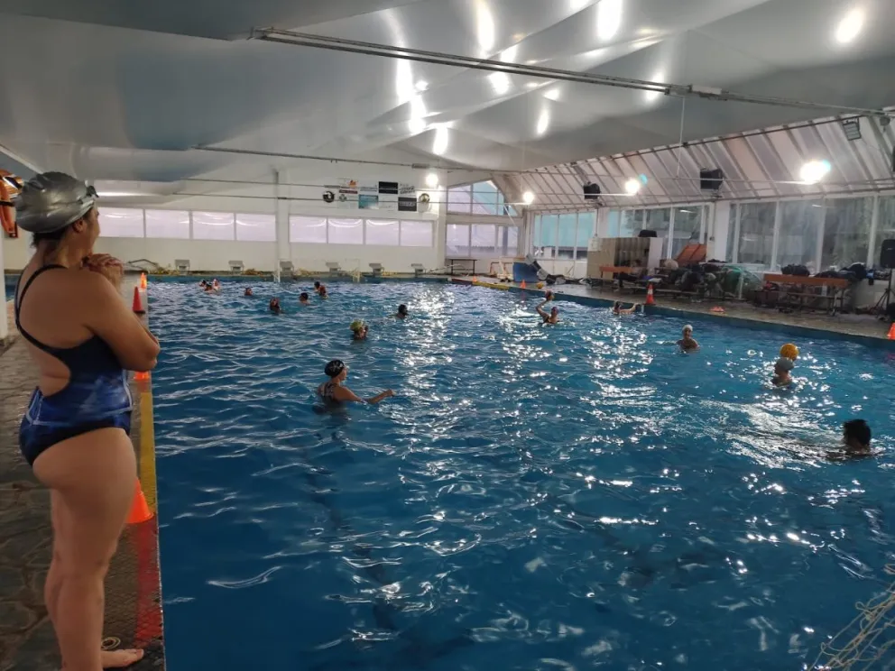 Se llevó a cabo el encuentro de waterpolo en el Club Pehuenes 
