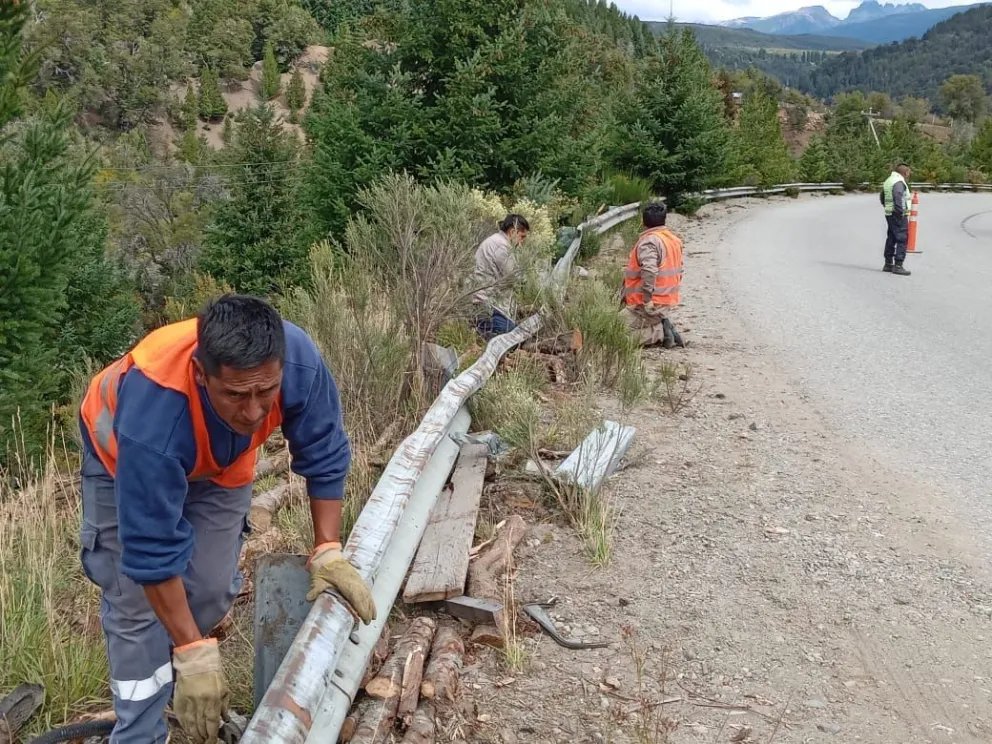 Ruta 40: Realizan tareas de reparación donde ocurrió el accidente en el que murieron tres personas