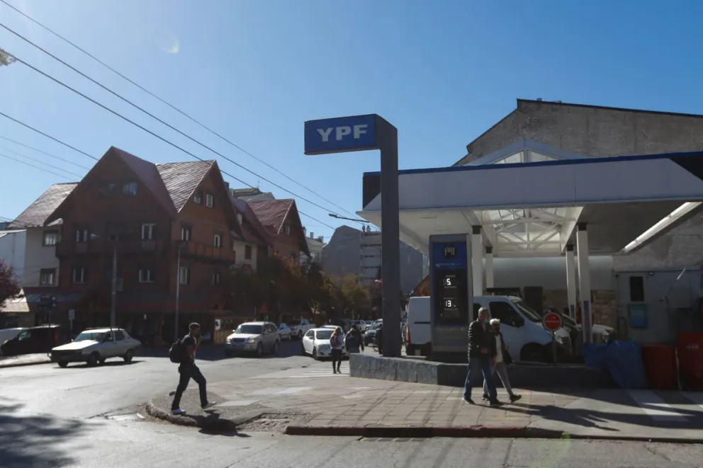 Moreno y Morales, la esquina que se transforma en un ring durante la noche