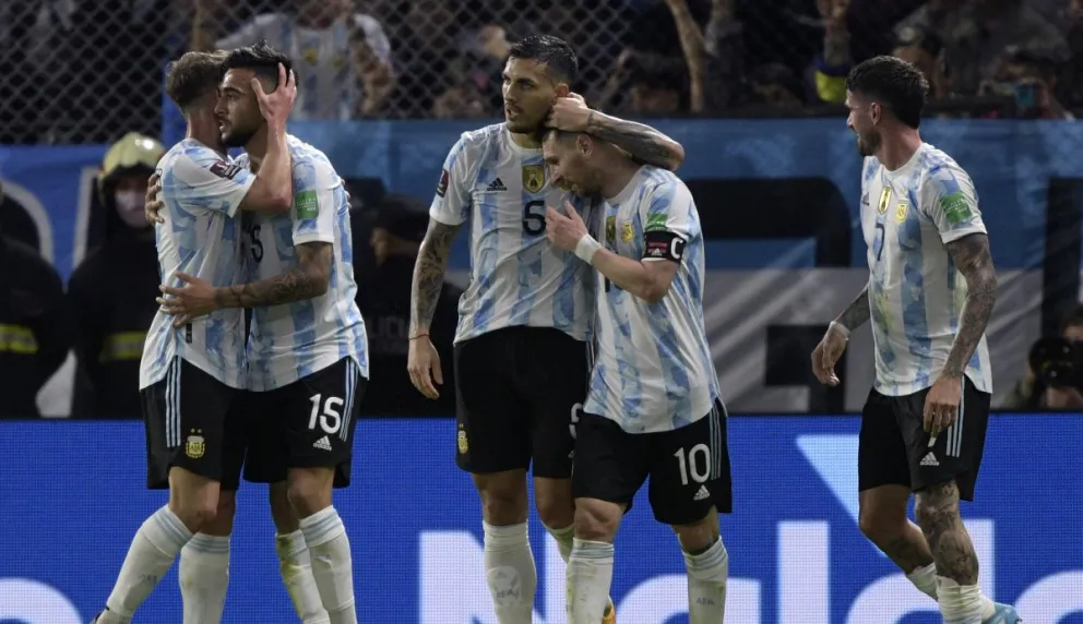 Fue la despedida soñada: Argentina goleó a Venezuela en una Bombonera colmada