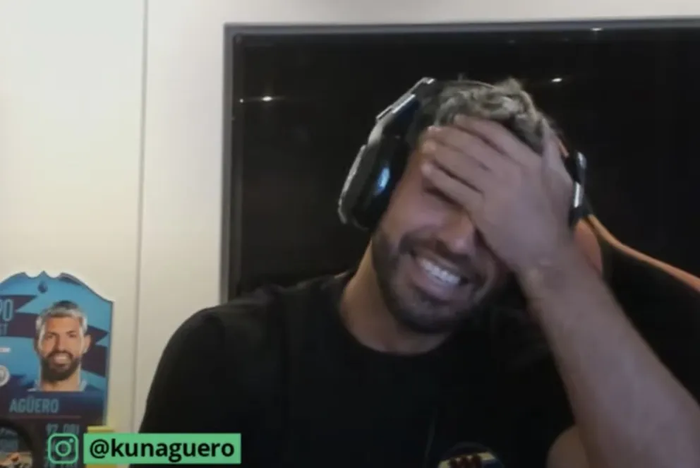 El Kun reaccionó a los goles de Di María y Messi