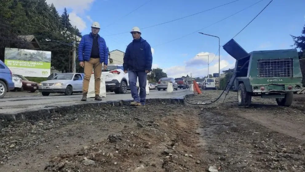 Nueva rotonda y gaviones de contención en la obra de Av. Bustillo