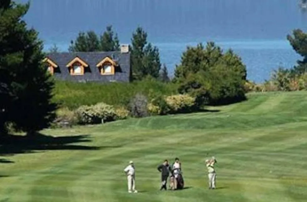 Ordenan devolver terrenos usurpados a comunidad mapuche