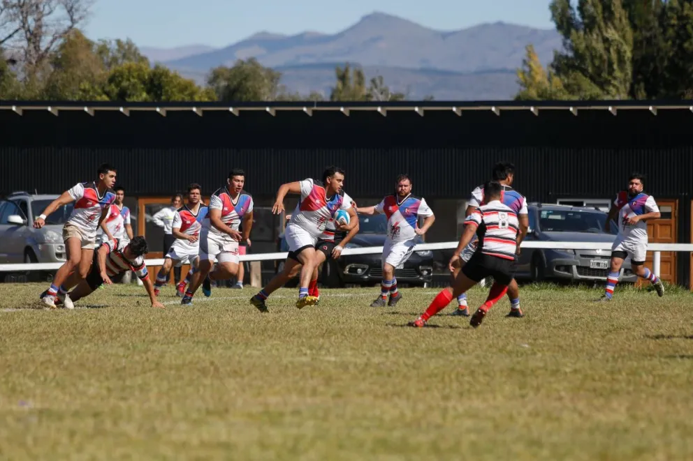 Dina Huapi Rugby Club ganó y es puntero
