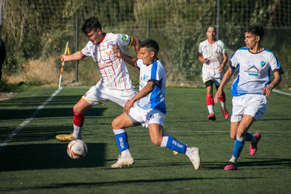 La Primera A sale en busca de la octava