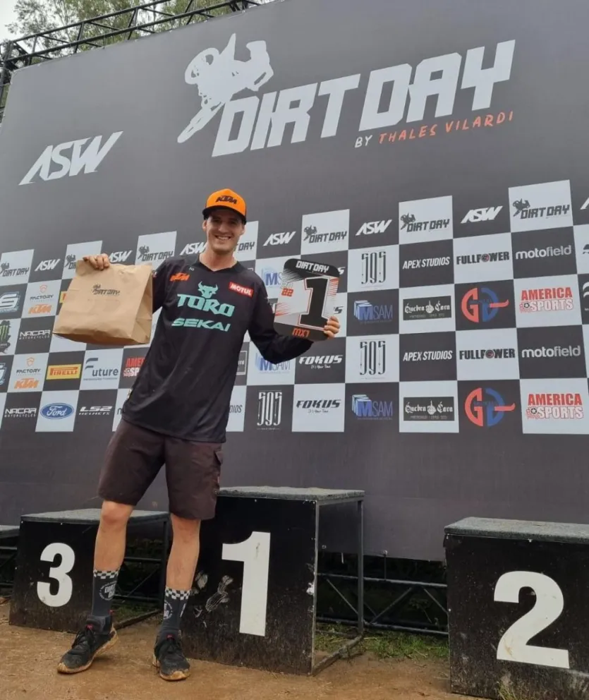 Arriegada se quedó con el Dirt Day en Brasil