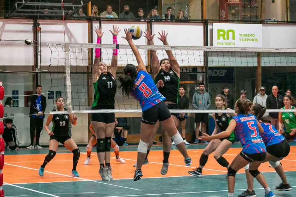 Encuentro a puro vóley, en la primera cita del BVC Vóley Tour