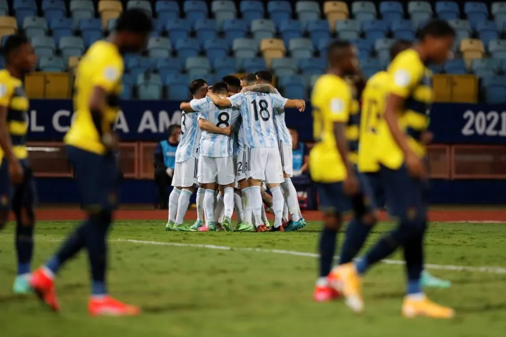 Esta noche Ecuador vs Argentina por Eliminatorias: formaciones y cómo ver en vivo