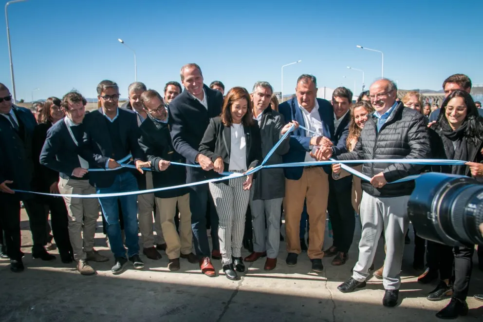 Carreras inauguró el Parque Productivo Tecnológico Industrial de Bariloche