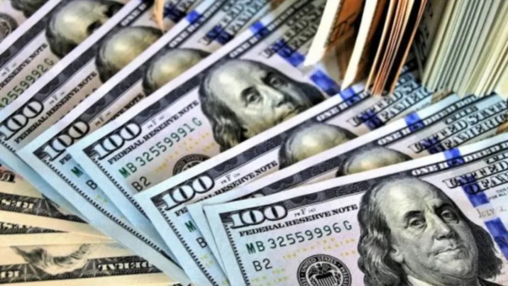 ¿A cuánto cotiza el dólar blue a comienzos de un nuevo mes?