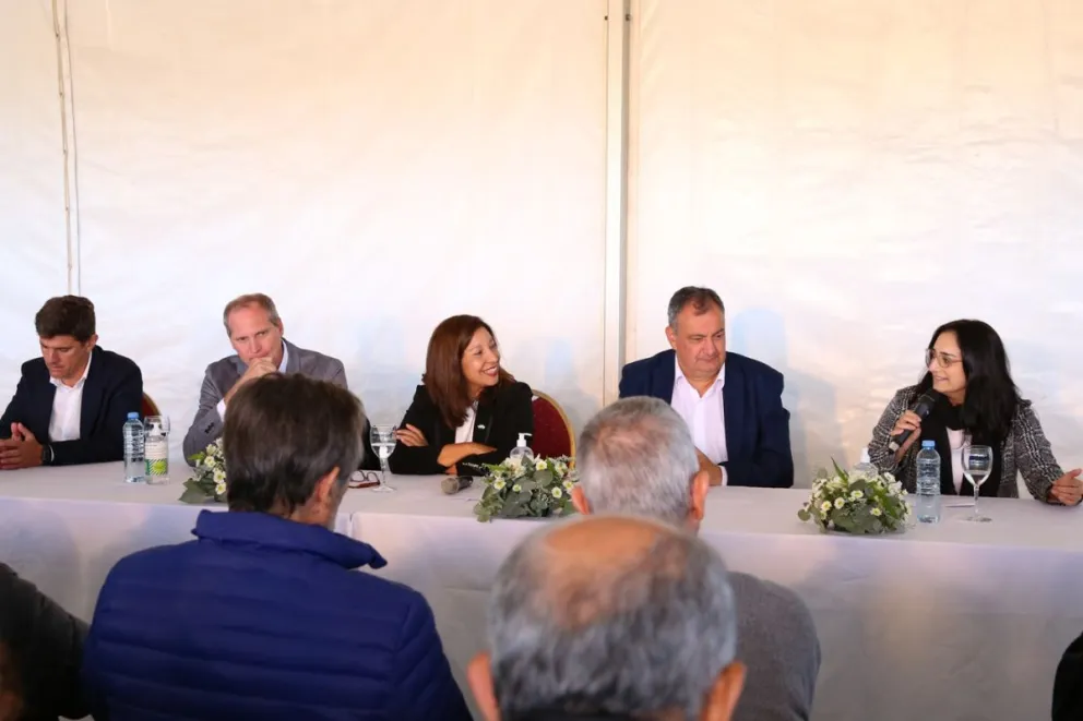 "Lo priorizamos entre todos los parques que nos piden financiamiento"