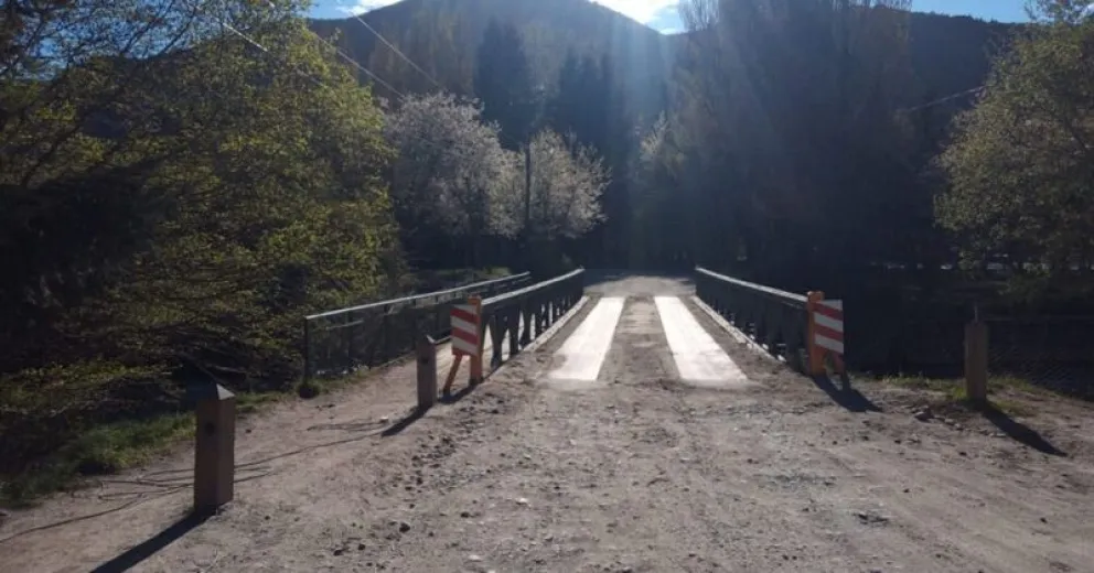 Este domingo cortarán el puente de Los Coihues