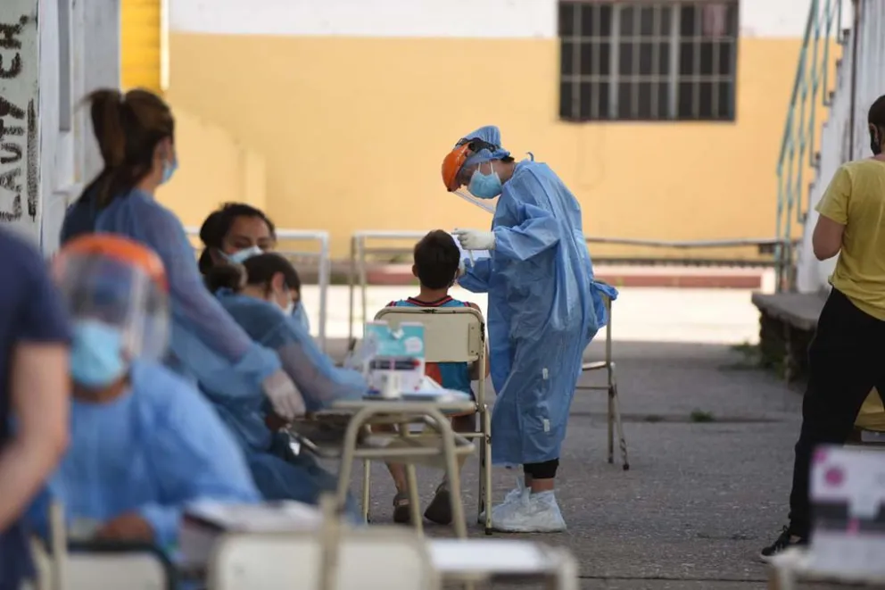 Covid-19 en Argentina: se registraron 34 fallecidos y 1.927 nuevos contagios