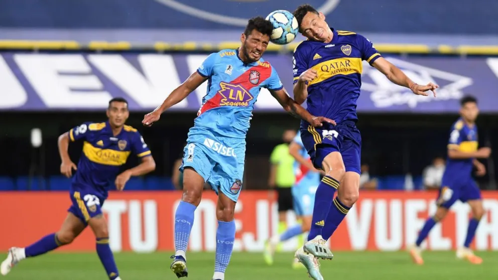 Boca recibe a Arsenal en la Bombonera: hora, TV y formaciones