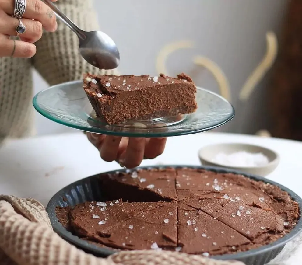 Receta saludable: torta de chocolate vegana y sin azúcar