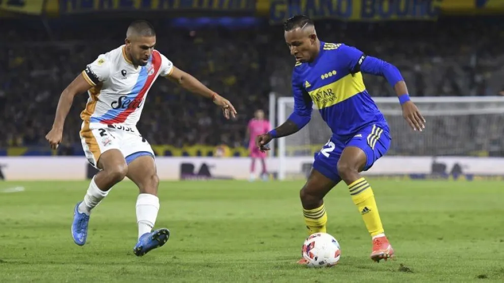 Boca empató 2 a 2 con Arsenal y es líder de la Zona 1