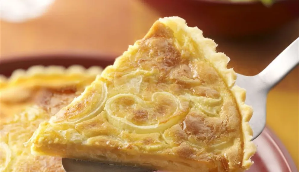 Un plato infalible: cómo hacer tarta de cebolla con queso gruyere