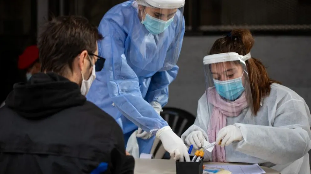 Covid-19 en Argentina: se registraron 20 fallecidos y 2.228 nuevos contagios