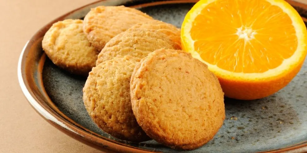 Para la merienda: paso a paso para cocinar galletitas de naranja