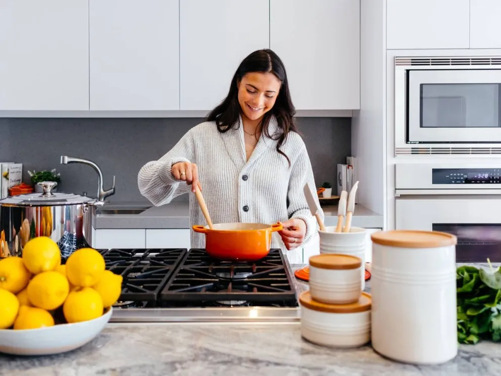 5 consejos para ahorrar luz y gas a la hora de cocinar