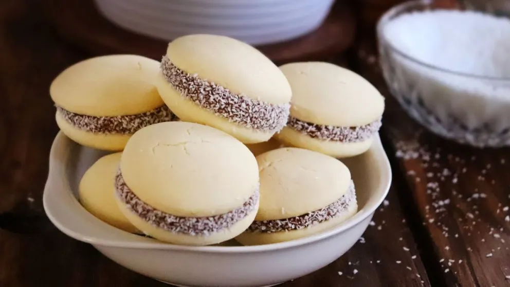 El clásico de la mesa dulce: prepará alfajores de maicena