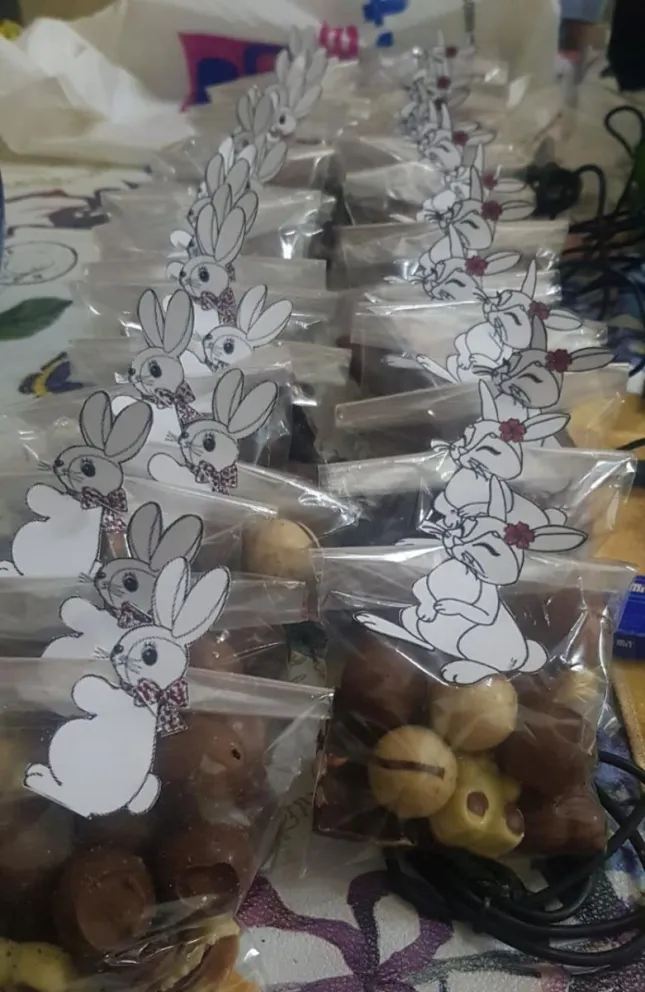 Los niños del barrio Malvinas tendrán una dulce Pascua por iniciativa vecinal
