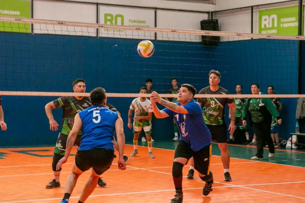 Un nuevo encuentro de la Liga de Vóley de Bariloche reunió a equipos de la región