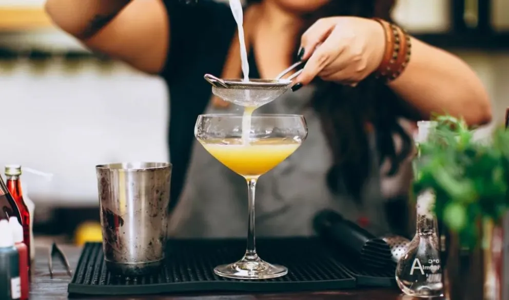 Día del Bartender en Argentina: quién es el riojano que competirá por ser el mejor de España
